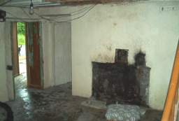 3a Bracken before - 0039 - kit fireplace wall  - 20020613.jpg